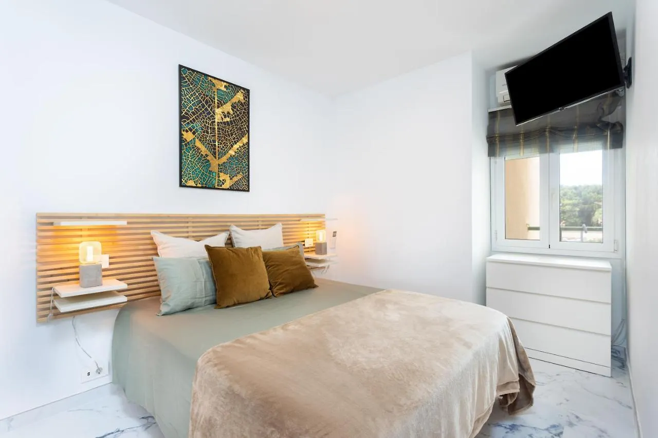 Cozy 1St Sea Line Apartment In The Quiet Area Los Cristianos  Spagna